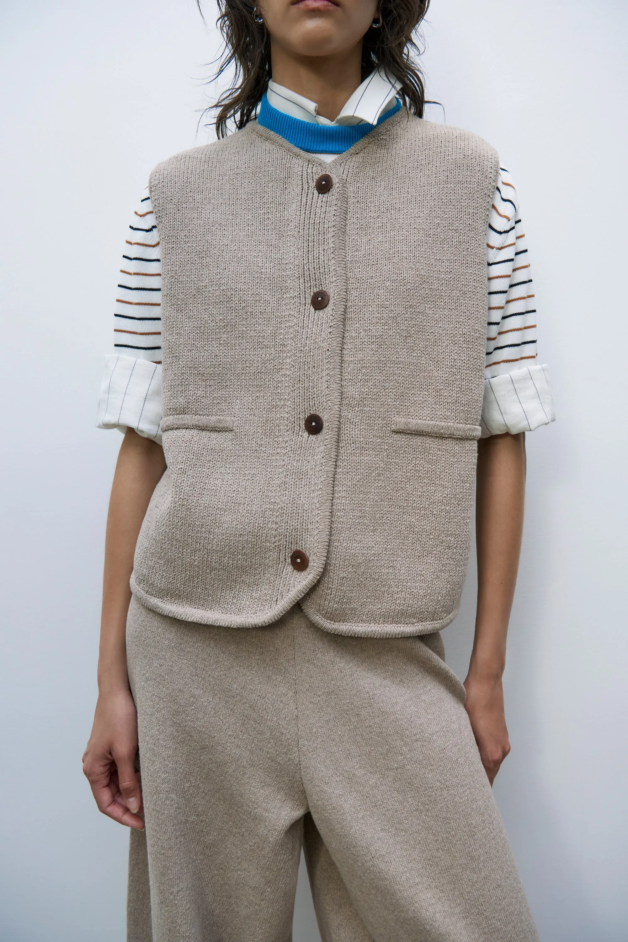 Cordera - Cotton Waistcoat - Taupe