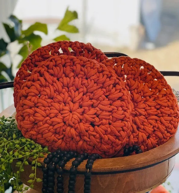 KNOTTED COTTON TRIVET